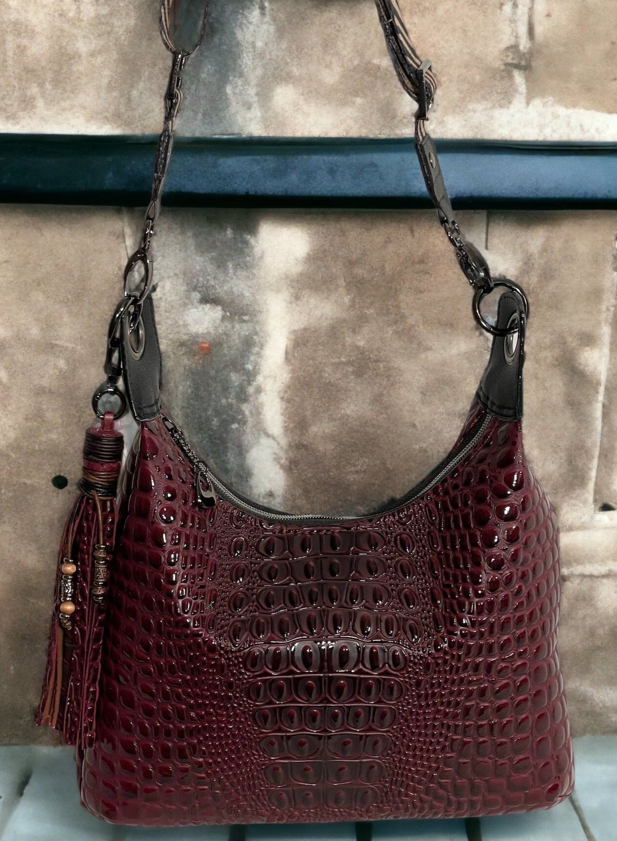 Exquisite 3D Embossed Dark Wine and Black 3D Gator Hobo Crossbody